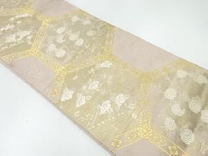 亀甲繋ぎに椿・菊模様織出し袋帯